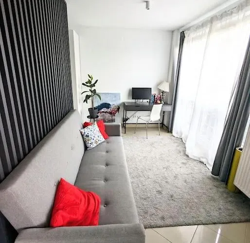 Relax Studio Centrum Lux Mattress-Bath-Netflix